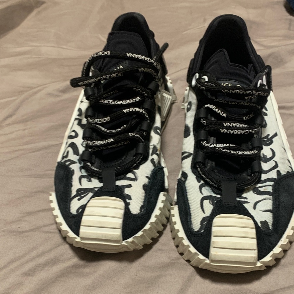 Dolce & Gabbana Monochrome Graphic Sneakers